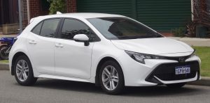 Toyota 2023 Corolla · Silver — 25,000 km, USD 15,000