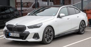 BMW 2023 5 Series 530i · Black — 40,000 km, USD 38,000