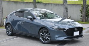 Mazda 2023 3 · Red — 25,000 km, USD 16,000